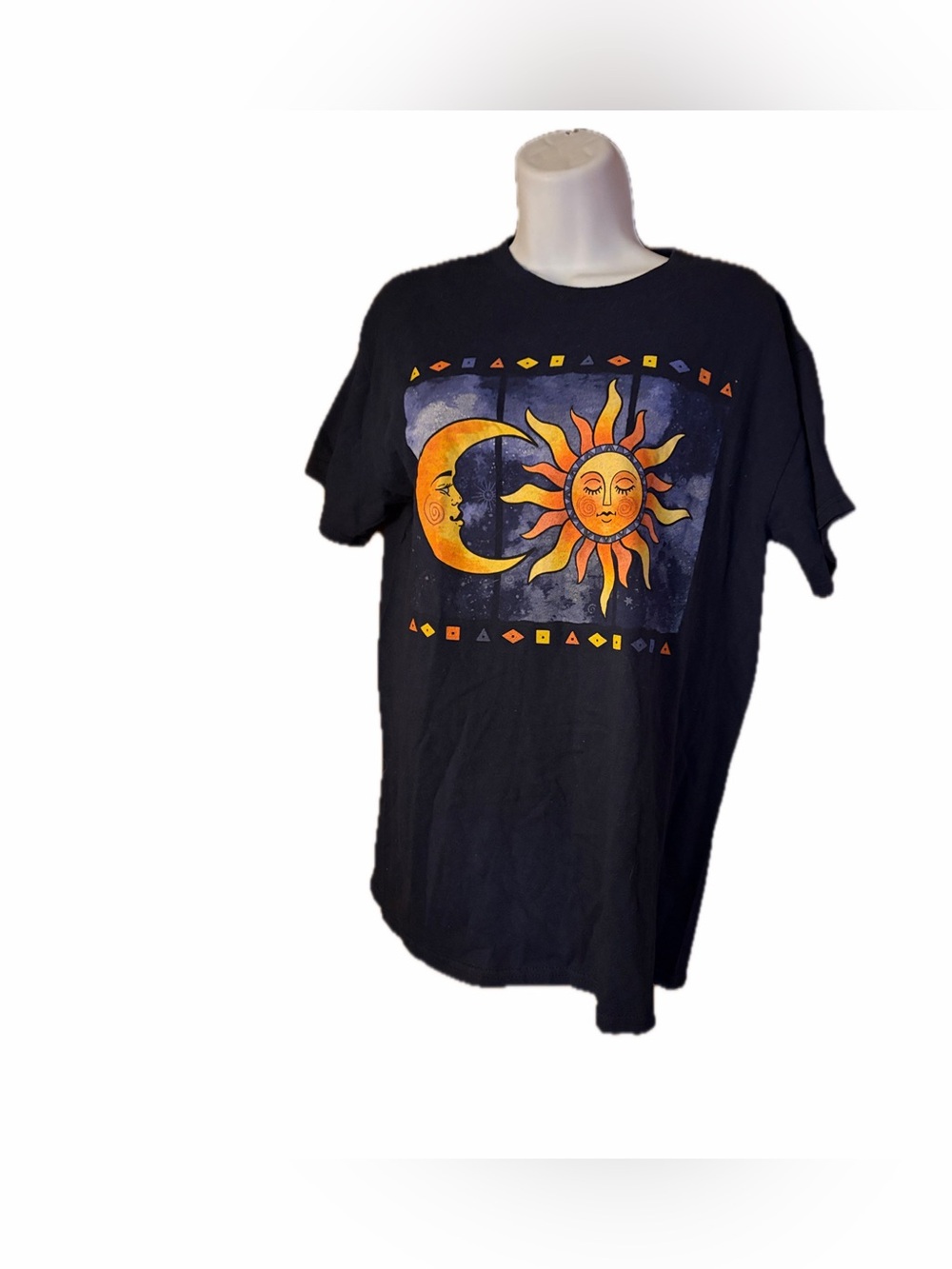Sun & Moon T-Shirt 🌜🌞💙🧡